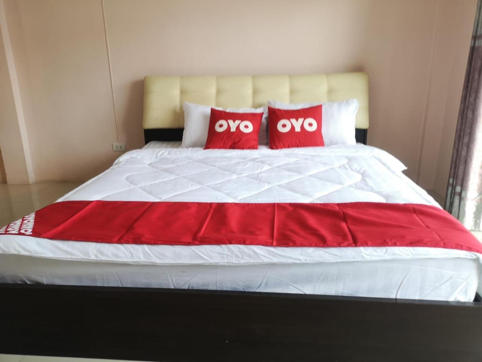 Kjs Pattaya Hotel Bagian luar foto