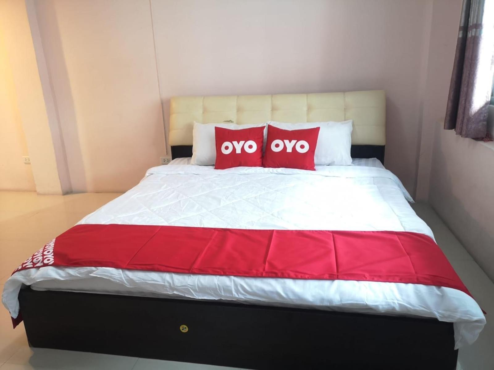 Kjs Pattaya Hotel Bagian luar foto