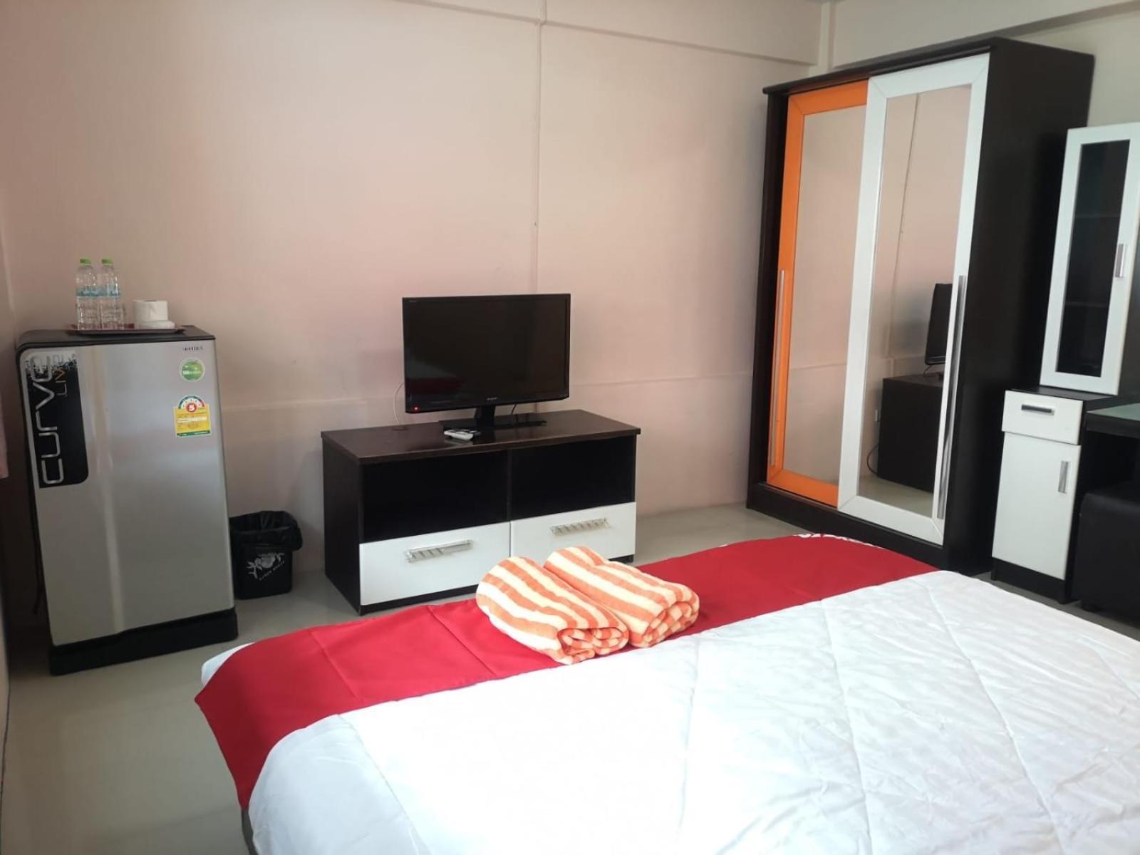 Kjs Pattaya Hotel Bagian luar foto