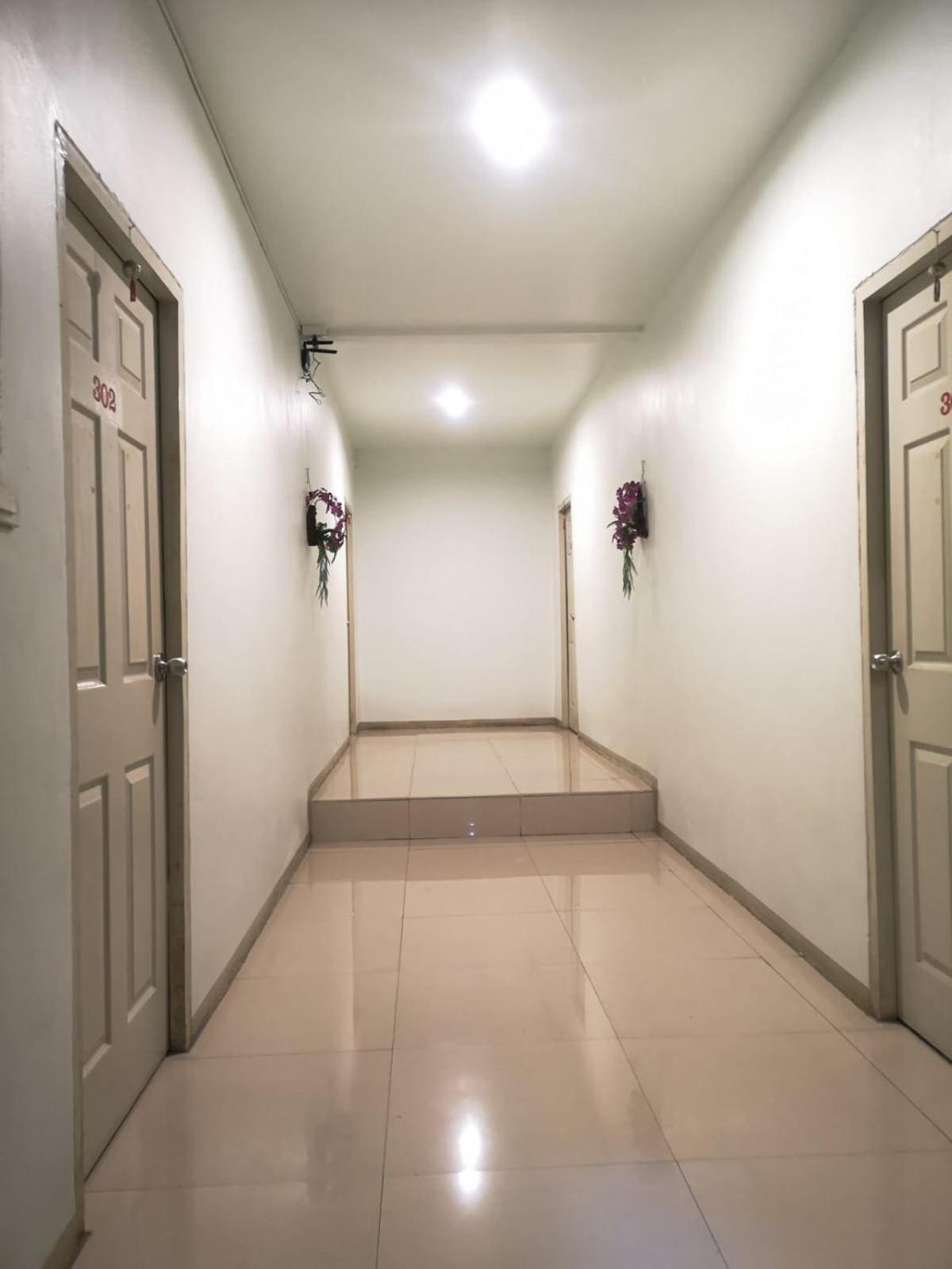 Kjs Pattaya Hotel Bagian luar foto