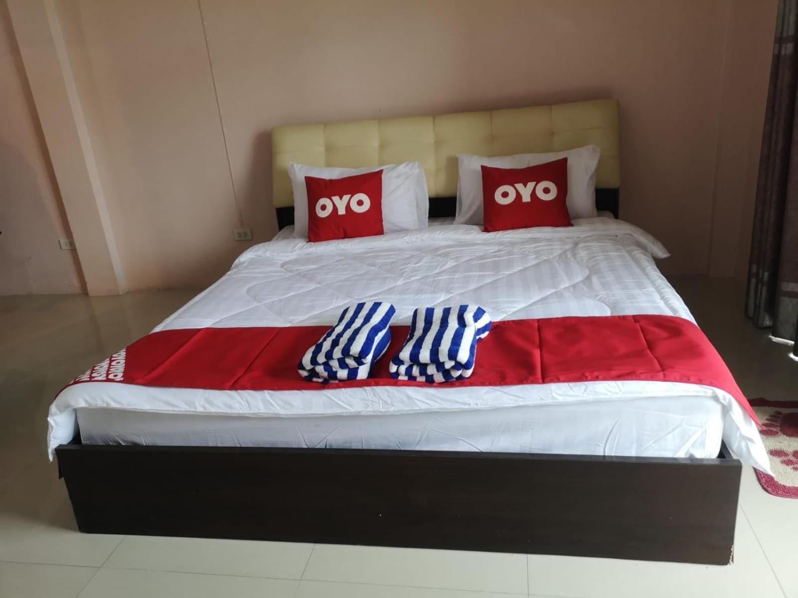 Kjs Pattaya Hotel Bagian luar foto