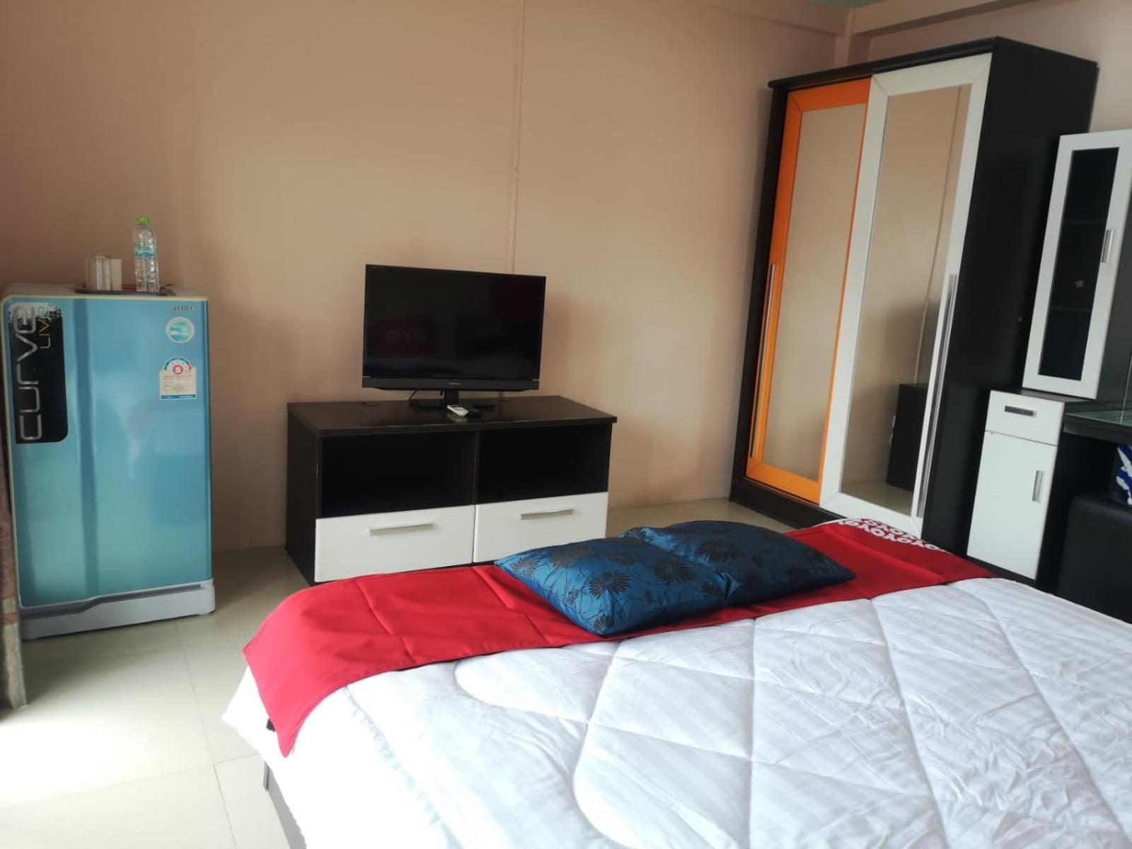 Kjs Pattaya Hotel Bagian luar foto