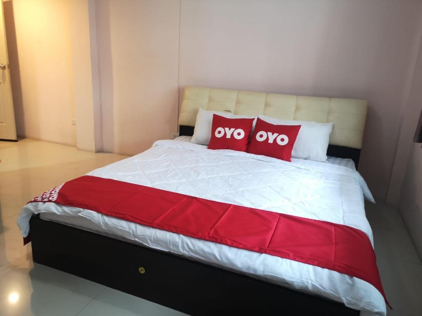 Kjs Pattaya Hotel Bagian luar foto