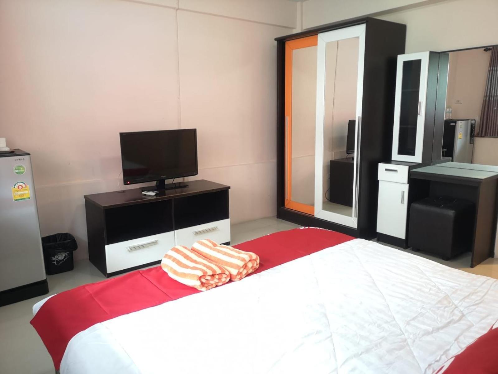 Kjs Pattaya Hotel Bagian luar foto