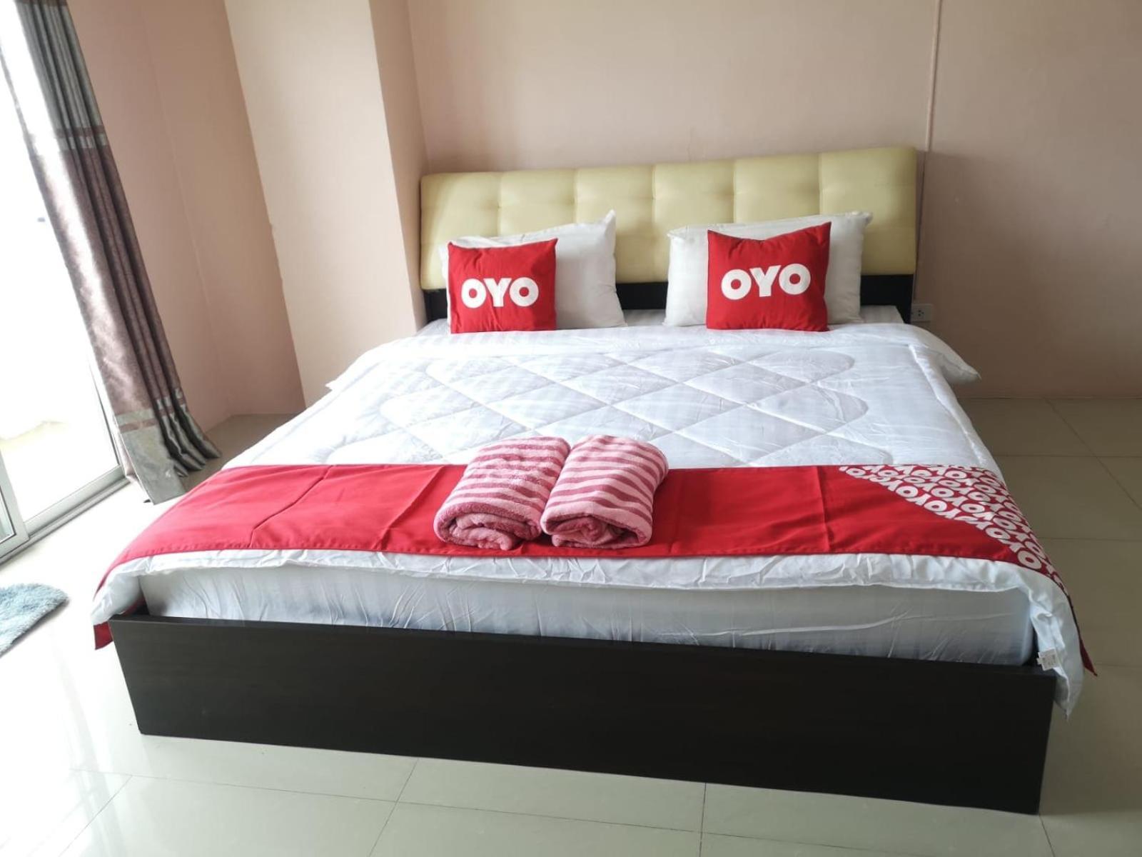 Kjs Pattaya Hotel Bagian luar foto