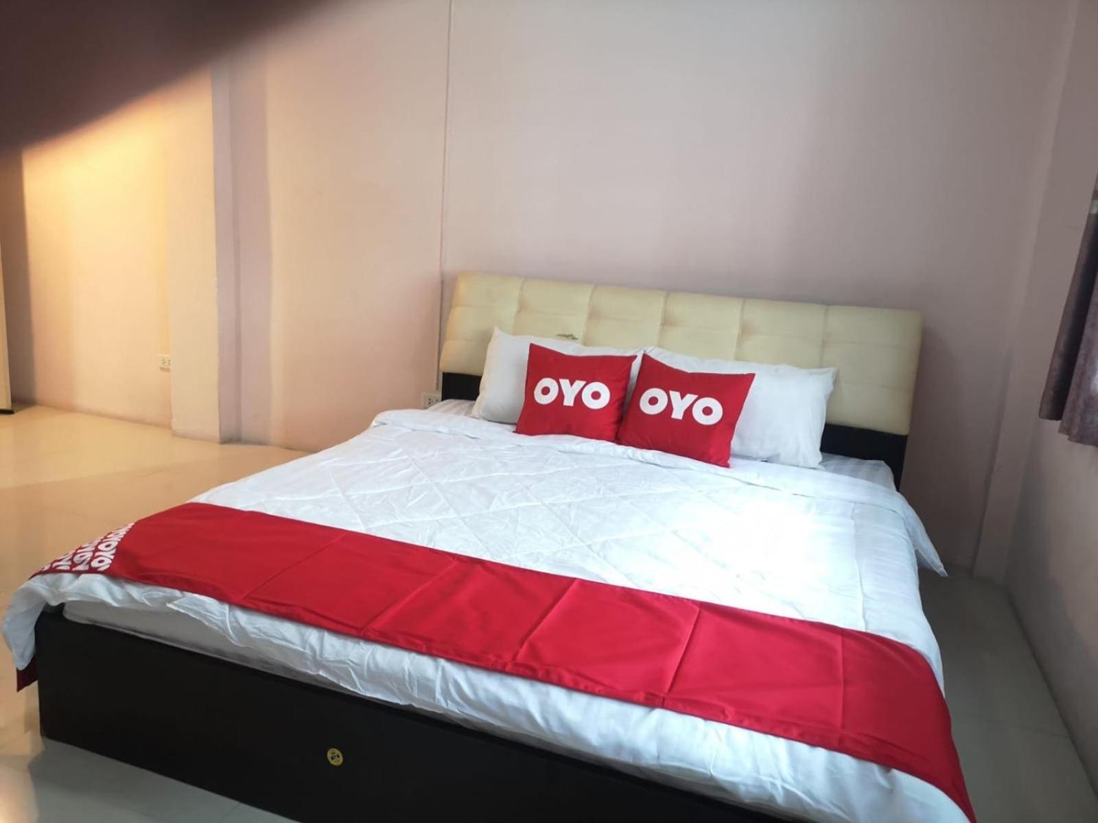 Kjs Pattaya Hotel Bagian luar foto