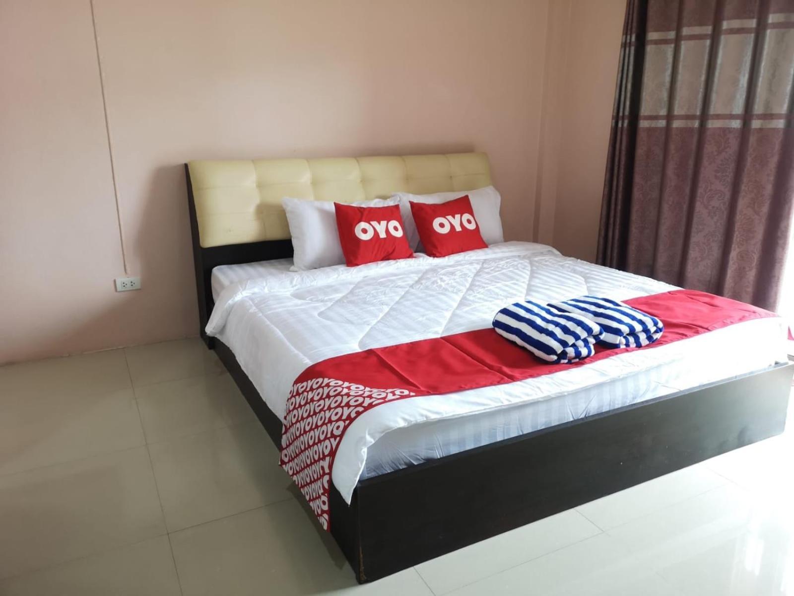 Kjs Pattaya Hotel Bagian luar foto